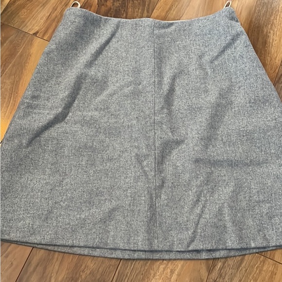Aritzia wilfred skirt - Picture 1 of 3